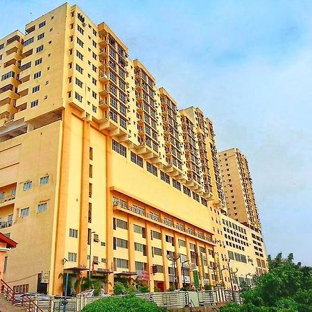 N'Dnie Homestay Pelangi Mall Condominium Kota Bharu Buitenkant foto