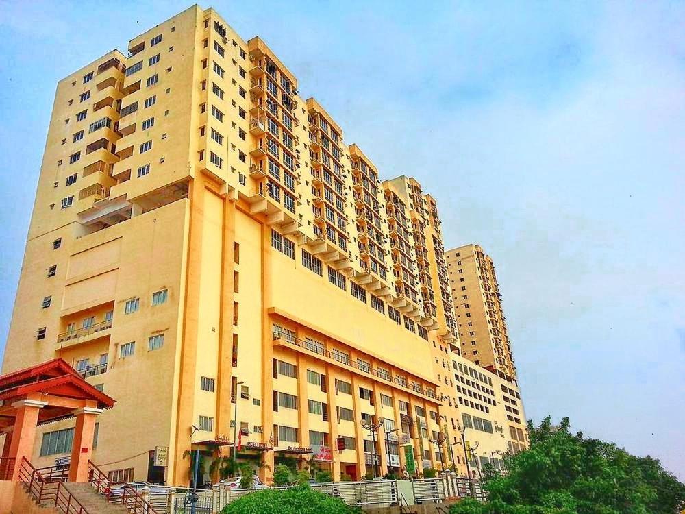 N'Dnie Homestay Pelangi Mall Condominium Kota Bharu Buitenkant foto