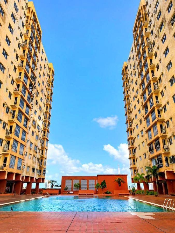 N'Dnie Homestay Pelangi Mall Condominium Kota Bharu Buitenkant foto